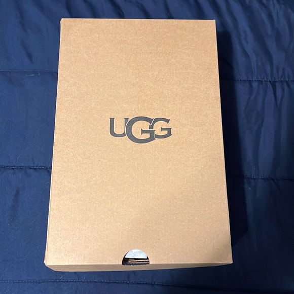 Slipper uggs - Picture 1 of 4